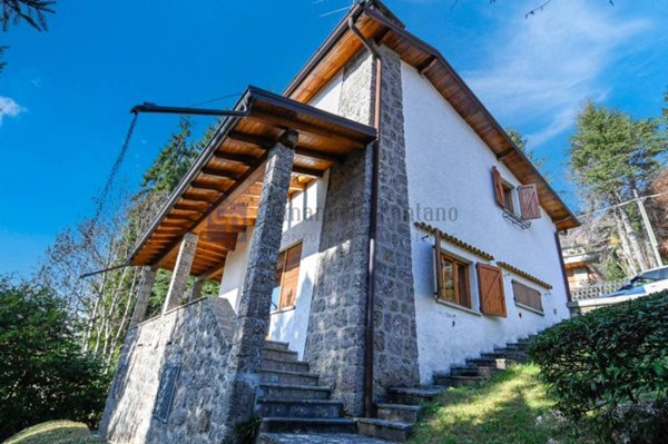 casa indipendente in vendita a Castione della Presolana