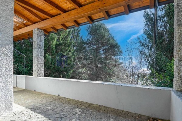 casa indipendente in vendita a Castione della Presolana