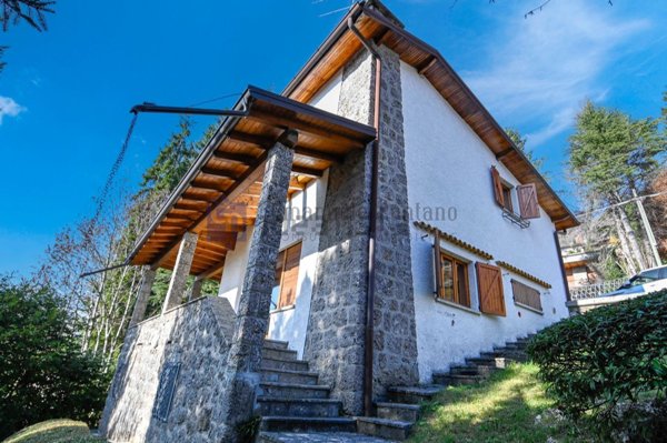 casa indipendente in vendita a Castione della Presolana