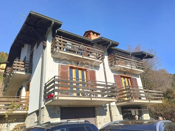 casa indipendente in vendita a Castione della Presolana