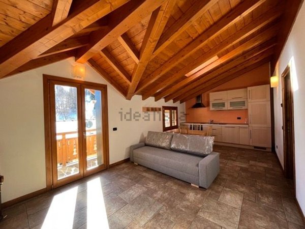 appartamento in vendita a Castione della Presolana