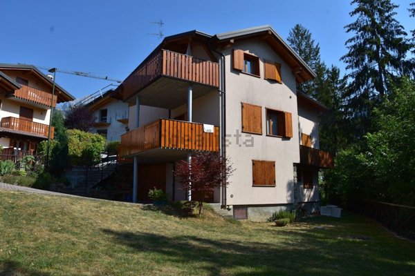 appartamento in vendita a Castione della Presolana