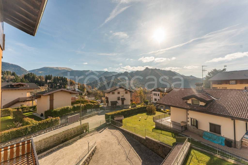 appartamento in vendita a Castione della Presolana