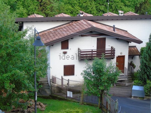 appartamento in vendita a Castione della Presolana