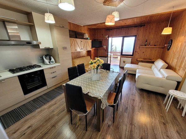 appartamento in vendita a Castione della Presolana