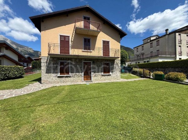 casa indipendente in vendita a Castione della Presolana