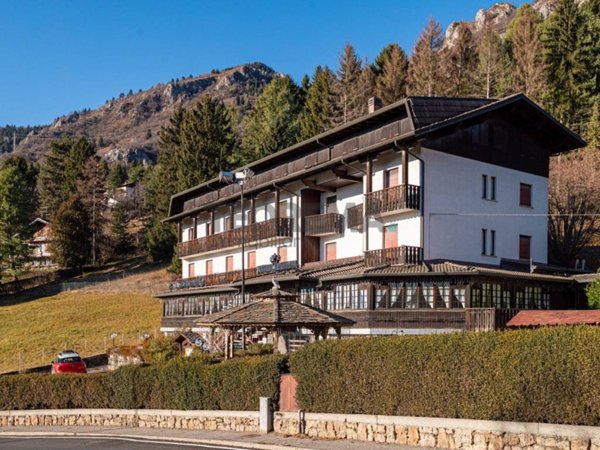 intera palazzina in vendita a Castione della Presolana