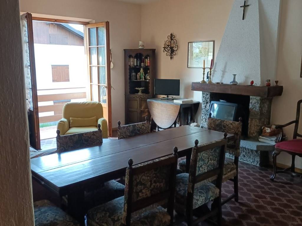 appartamento in vendita a Castione della Presolana