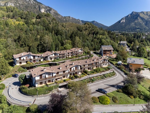 appartamento in vendita a Castione della Presolana