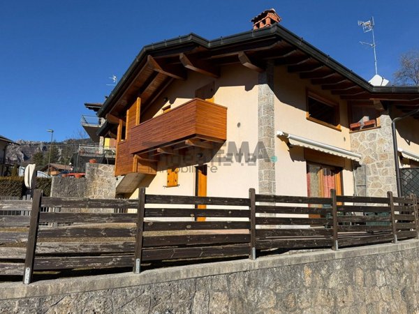 appartamento in vendita a Castione della Presolana