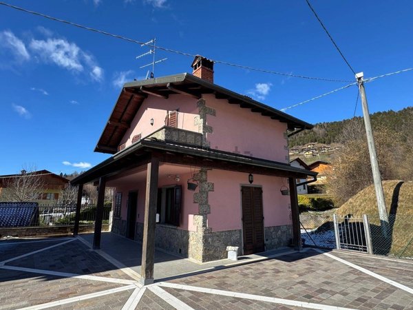casa indipendente in vendita a Castione della Presolana