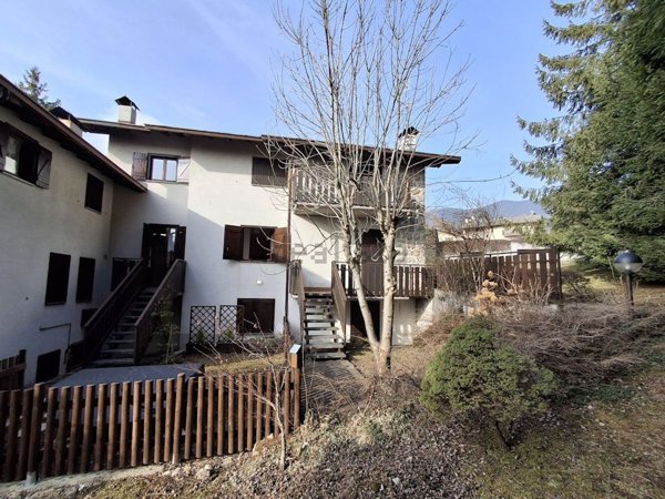 casa indipendente in vendita a Castione della Presolana