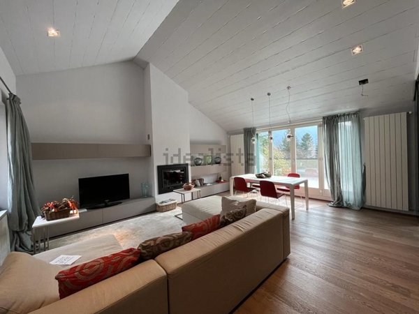 appartamento in vendita a Castione della Presolana