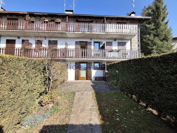 casa indipendente in vendita a Castione della Presolana