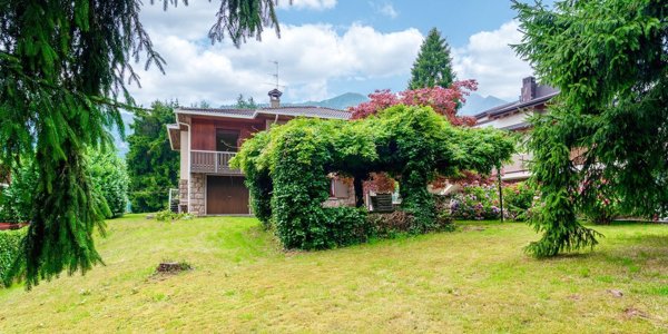 casa indipendente in vendita a Castione della Presolana