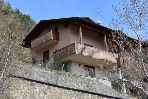 casa indipendente in vendita a Castione della Presolana