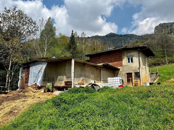 casa indipendente in vendita a Castione della Presolana