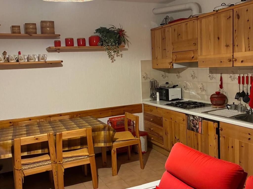 appartamento in vendita a Castione della Presolana