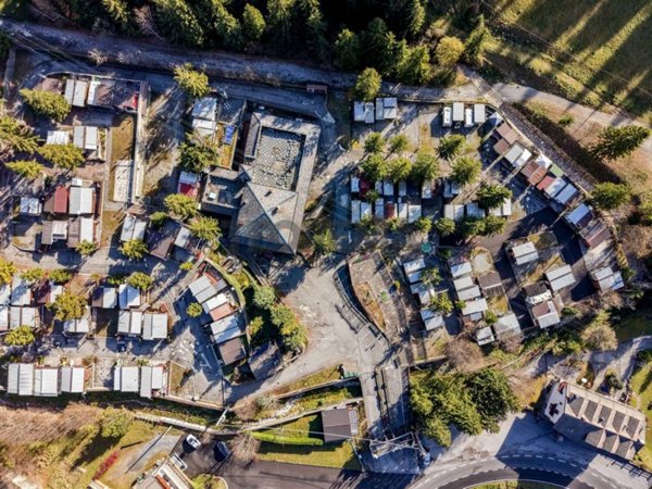 negozio in vendita a Castione della Presolana