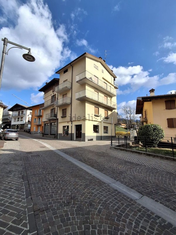 appartamento in vendita a Castione della Presolana