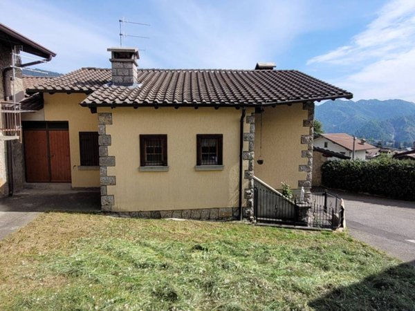 casa indipendente in vendita a Castione della Presolana