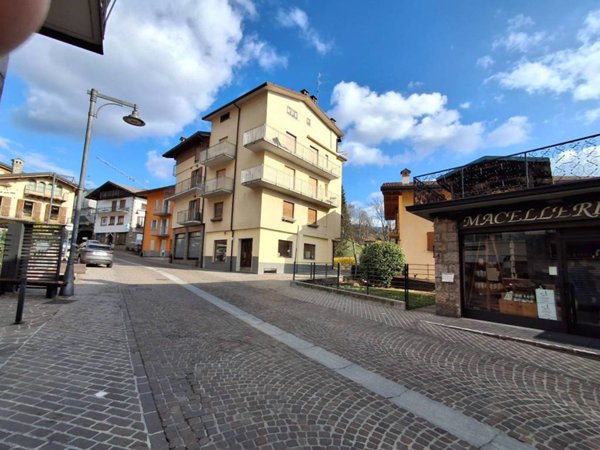 appartamento in vendita a Castione della Presolana