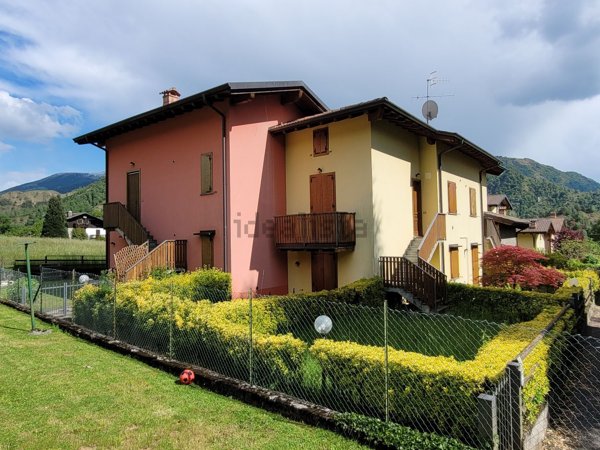 appartamento in vendita a Castione della Presolana