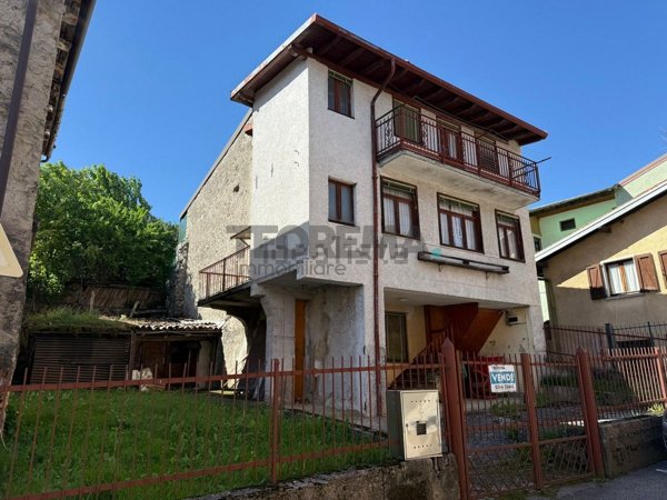 casa indipendente in vendita a Castione della Presolana