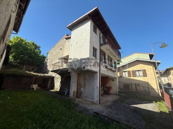 casa indipendente in vendita a Castione della Presolana
