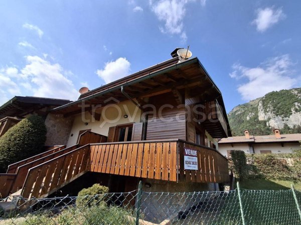 casa indipendente in vendita a Castione della Presolana