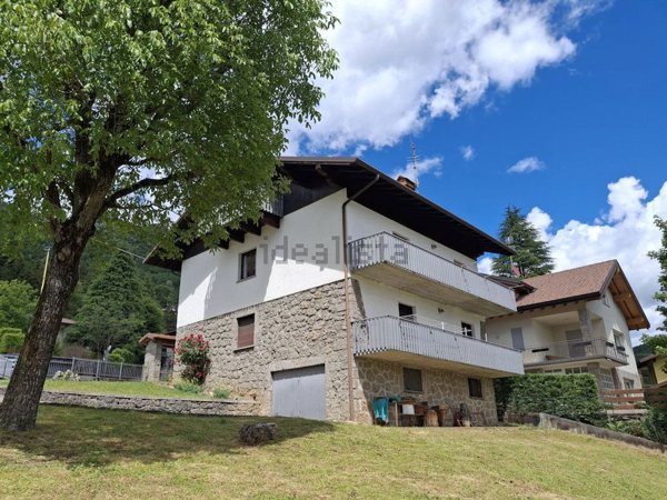 casa indipendente in vendita a Castione della Presolana