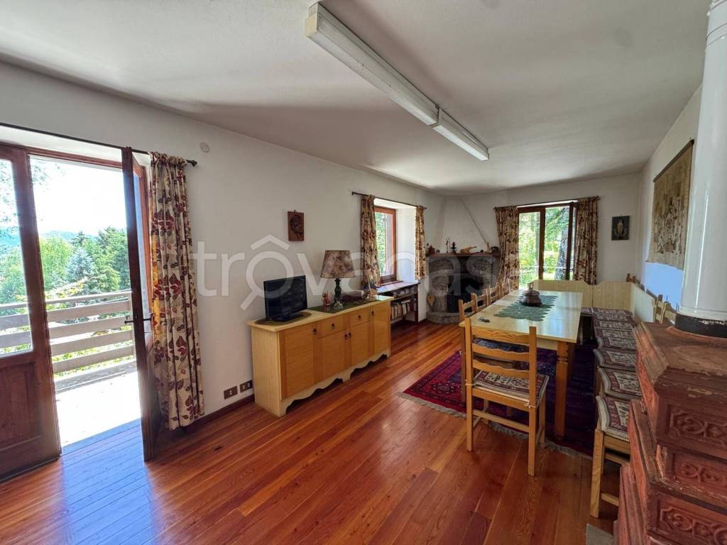 casa indipendente in vendita a Castione della Presolana