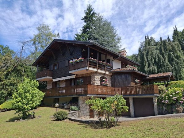 casa indipendente in vendita a Castione della Presolana