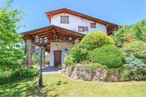 casa indipendente in vendita a Castione della Presolana