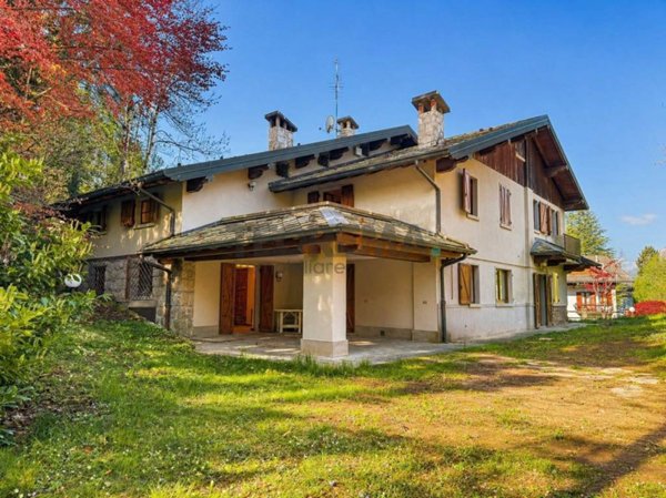 appartamento in vendita a Castione della Presolana