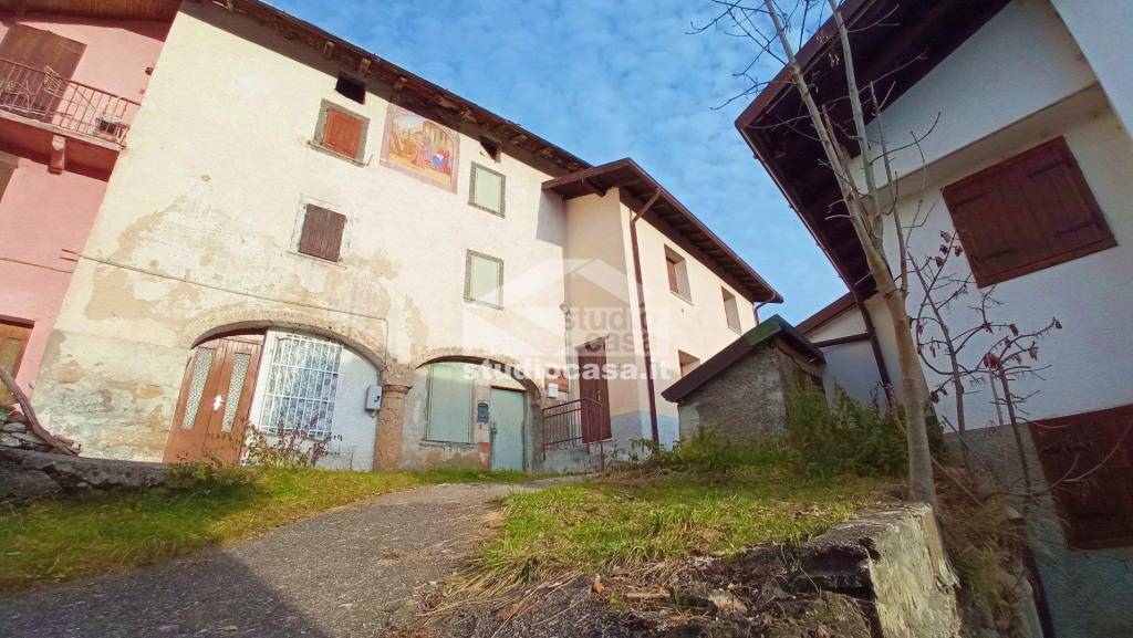 casa indipendente in vendita a Castione della Presolana