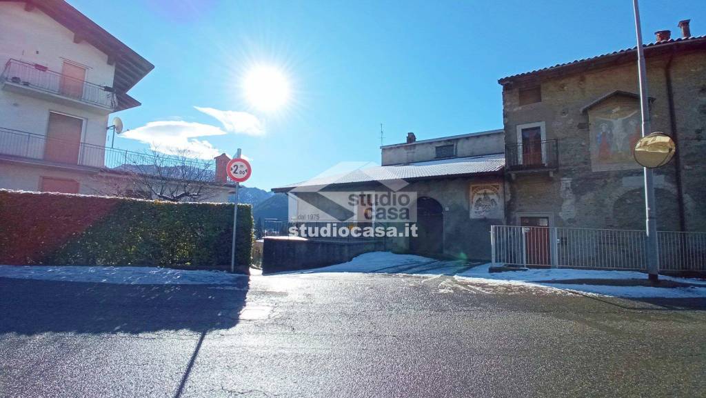 casa indipendente in vendita a Castione della Presolana