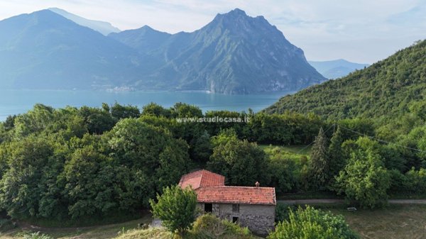 casale in vendita a Castro(BG)