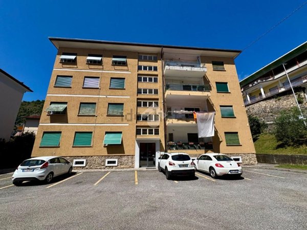 appartamento in vendita a Castro(BG)