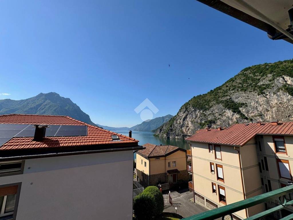 appartamento in vendita a Castro(BG)