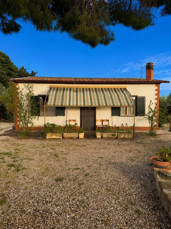 casa indipendente in vendita a Castro(BG)