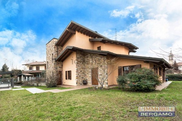 appartamento in vendita a Cavernago
