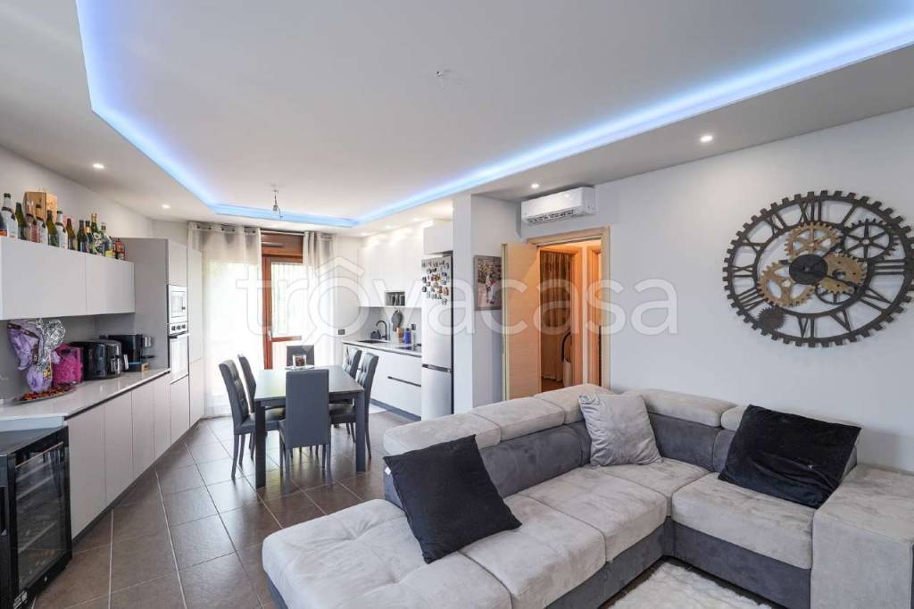 appartamento in vendita a Cavernago