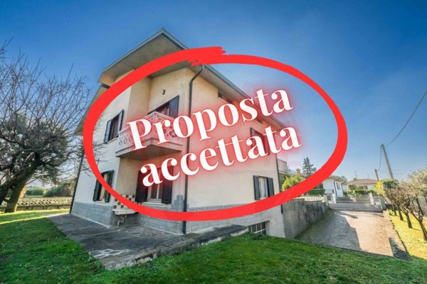 casa indipendente in vendita a Cavernago