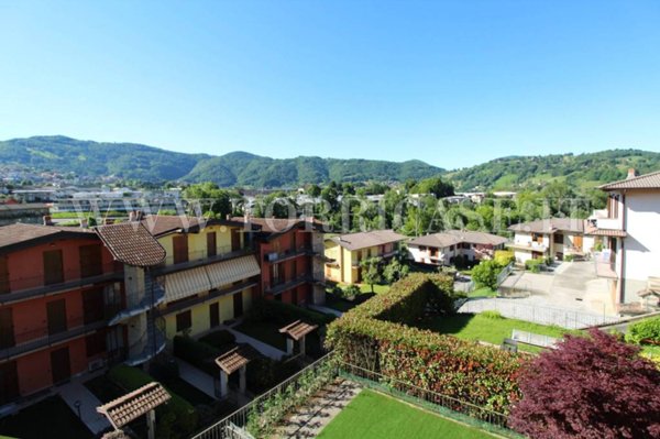 casa indipendente in vendita a Cazzano Sant'Andrea