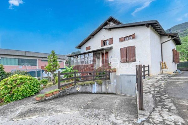 casa indipendente in vendita a Cazzano Sant'Andrea