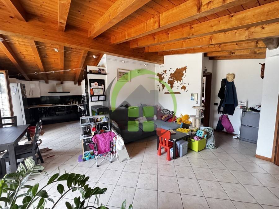 appartamento in vendita a Cazzano Sant'Andrea