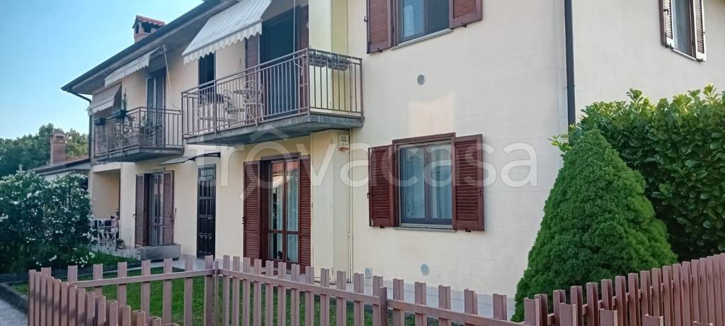 appartamento in vendita a Cenate Sopra