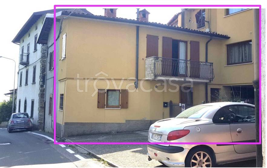 casa indipendente in vendita a Cenate Sopra in zona Sant'Ambrogio