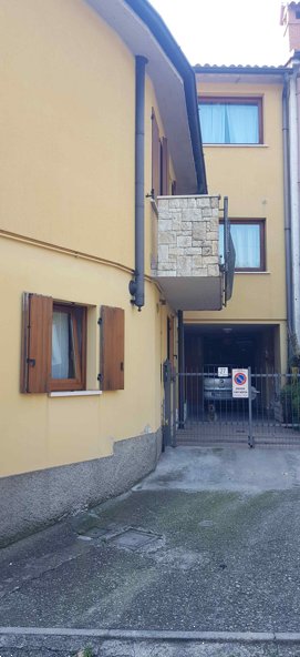 appartamento in vendita a Cenate Sopra in zona Sant'Ambrogio